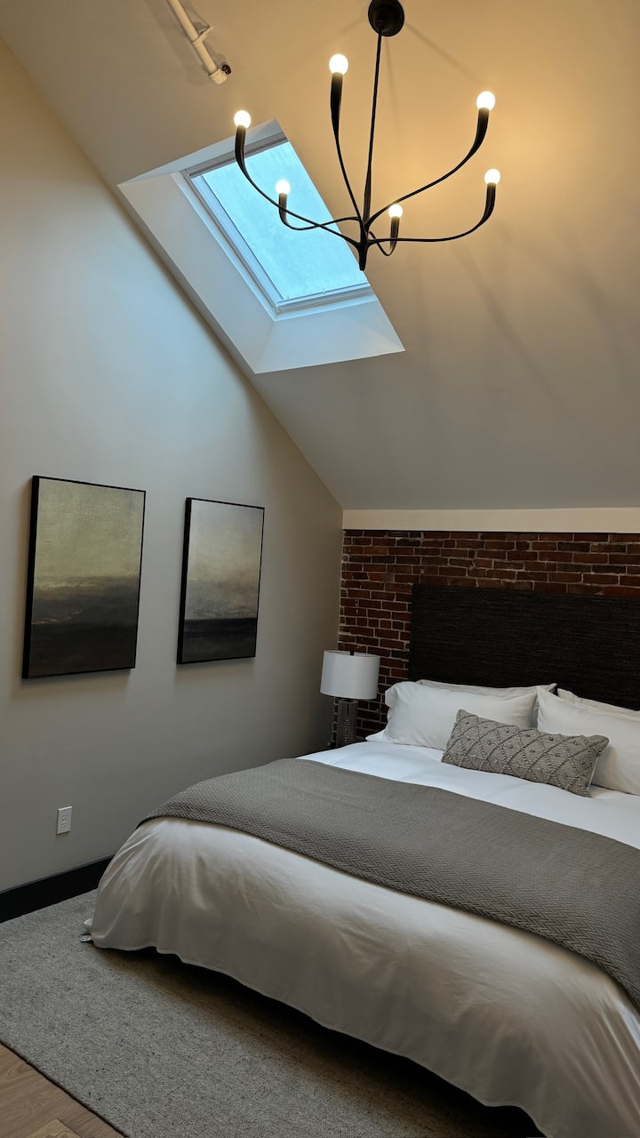 Alarm/Sound Machine Provided. 