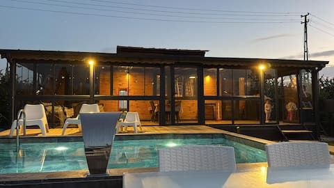 Detached Tinyhouse with Pool