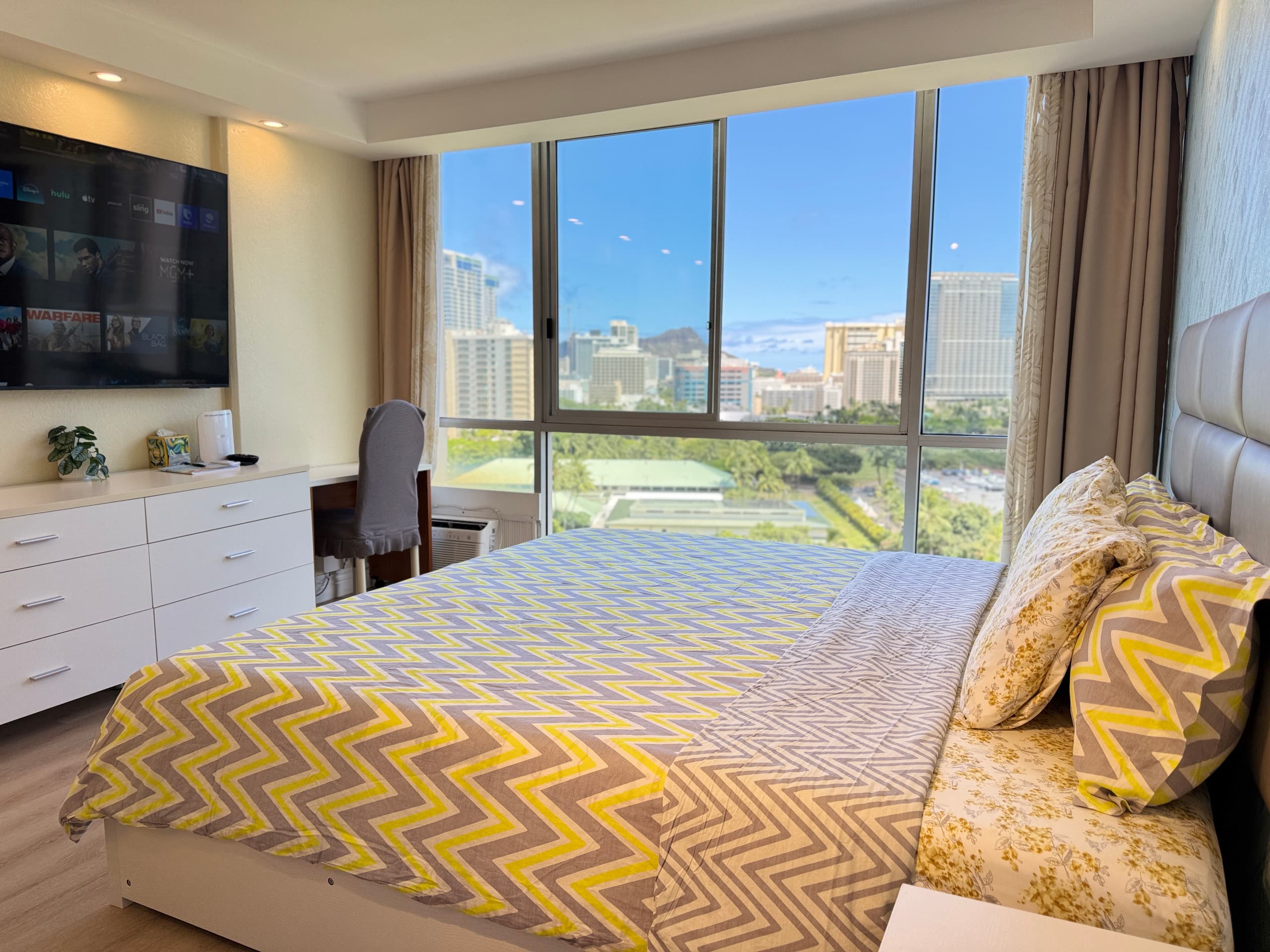 12*Waikiki Cozy Ocean View Condo Parking Available - Image 30