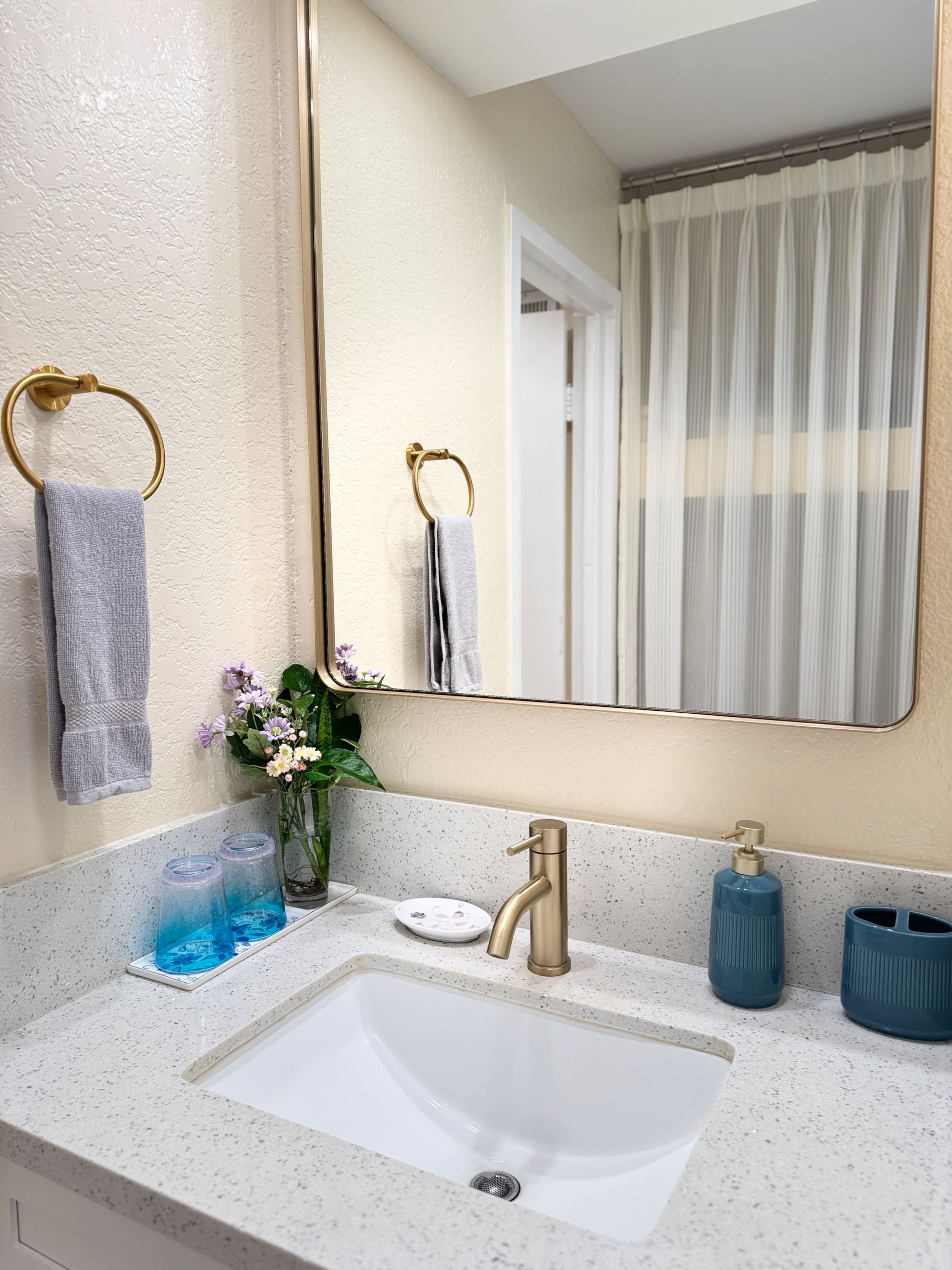 12*Waikiki Cozy Ocean View Condo Parking Available - Image 12