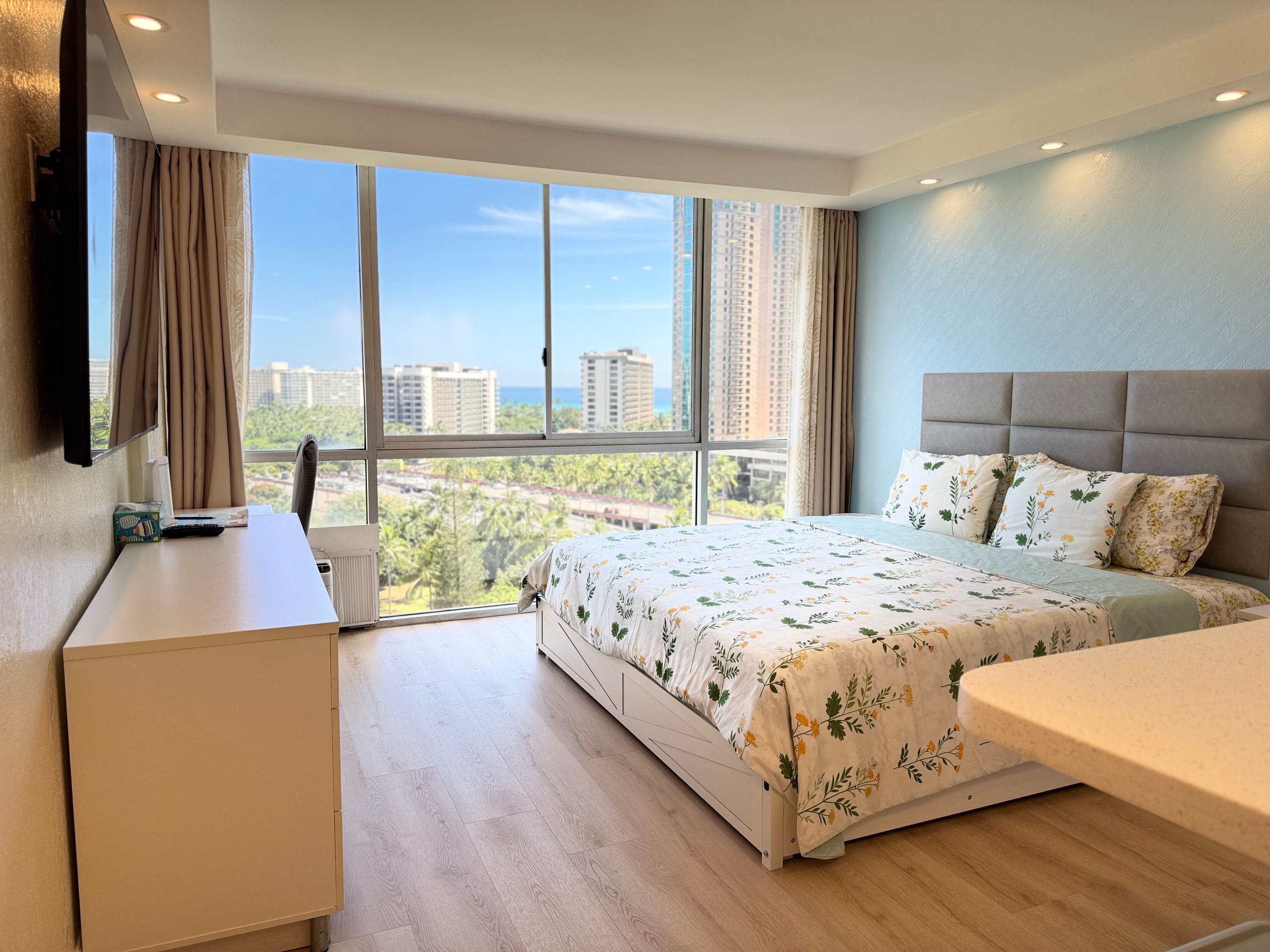 12*Waikiki Cozy Ocean View Condo Parking Available - Image 37