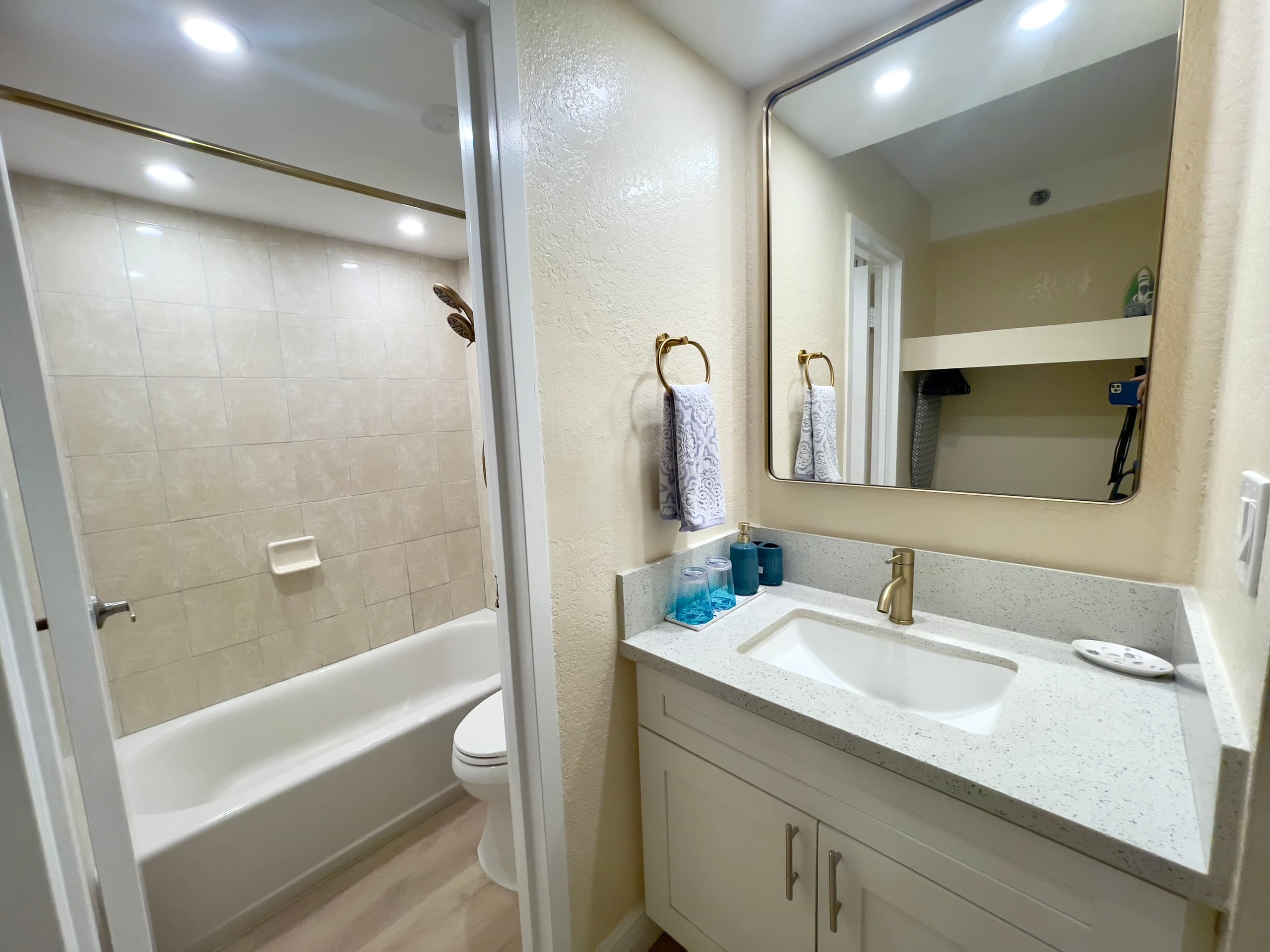 12*Waikiki Cozy Ocean View Condo Parking Available - Image 11