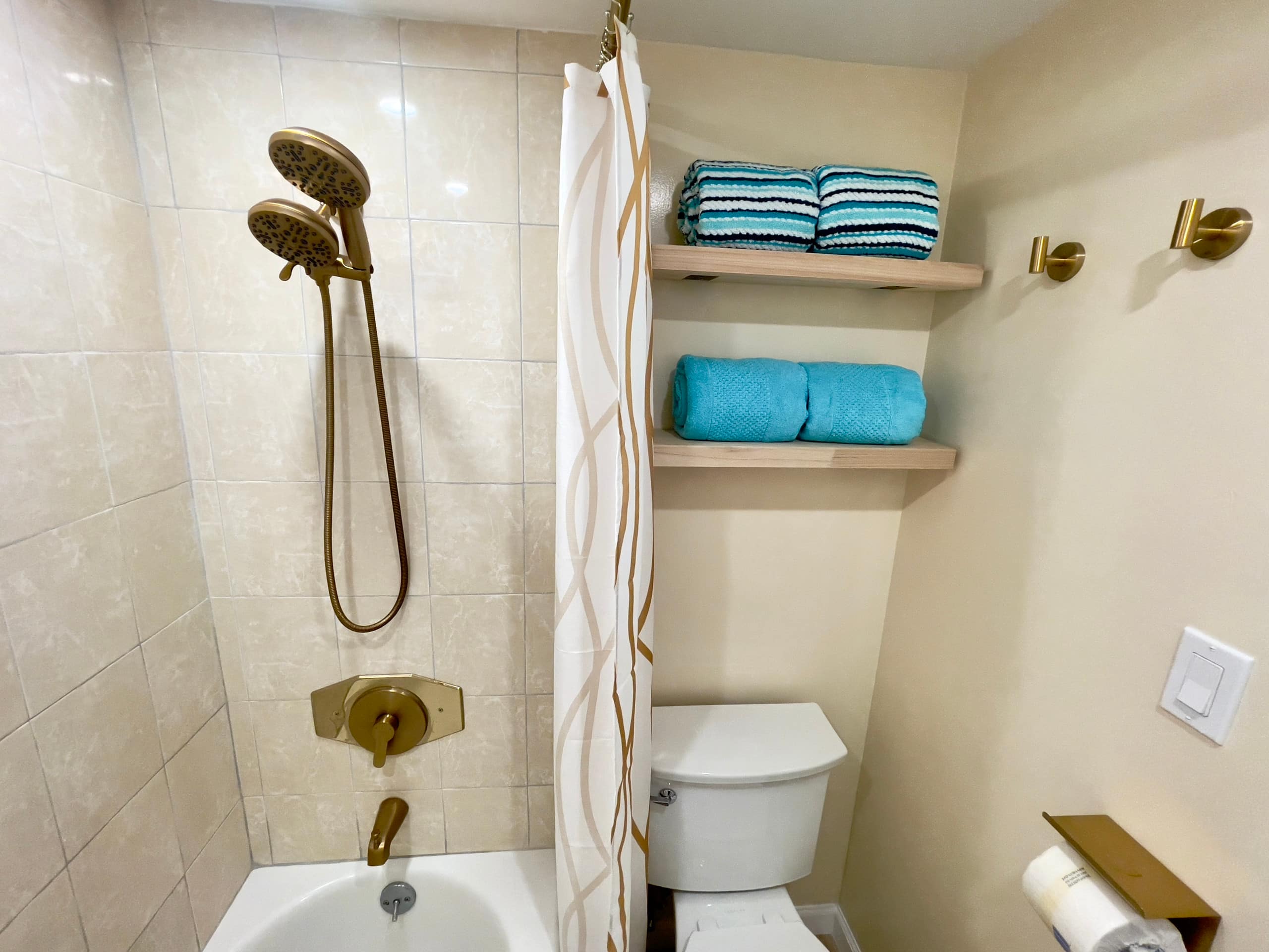 12*Waikiki Cozy Ocean View Condo Parking Available - Image 9
