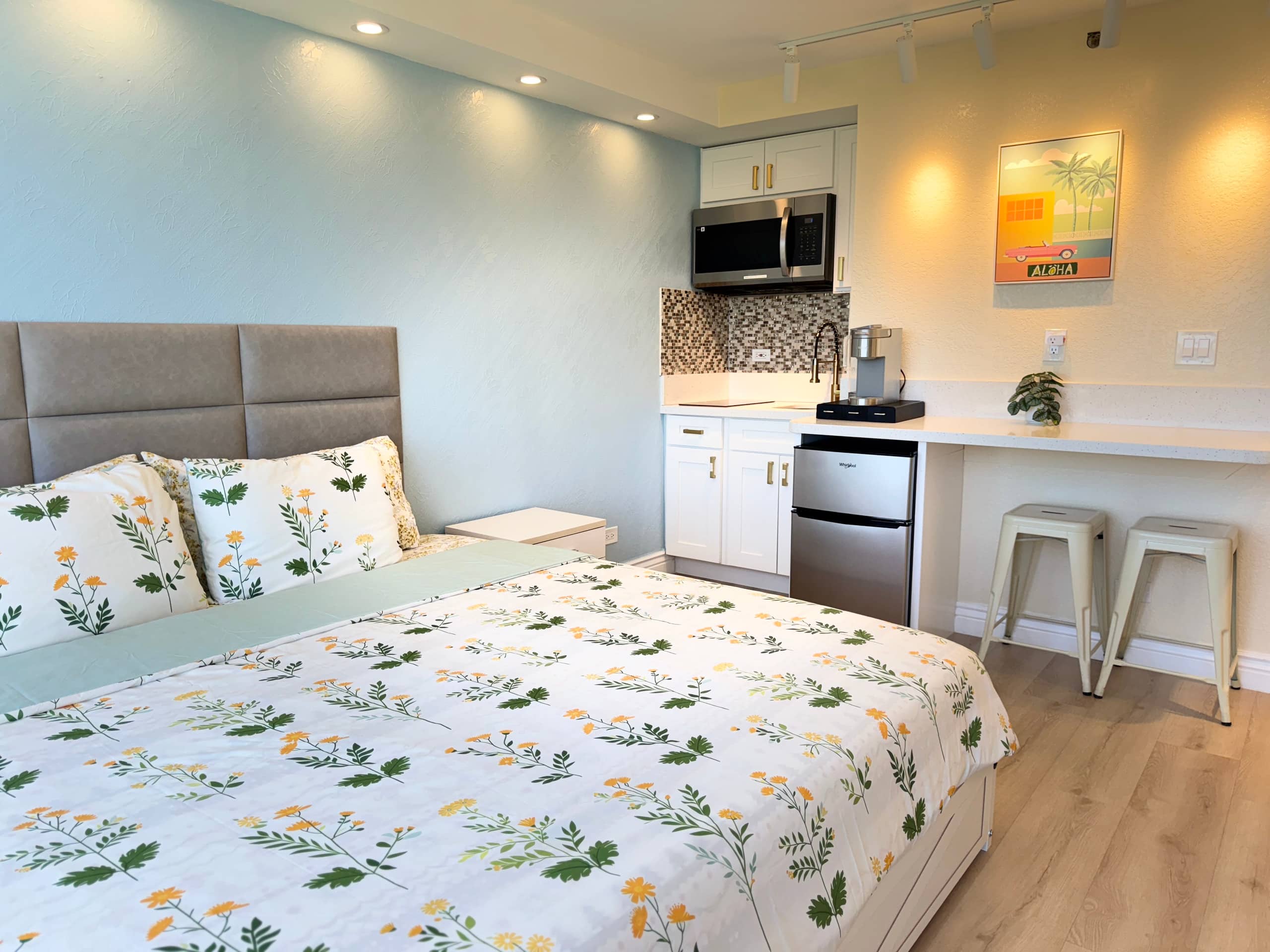 12*Waikiki Cozy Ocean View Condo Parking Available - Image 42