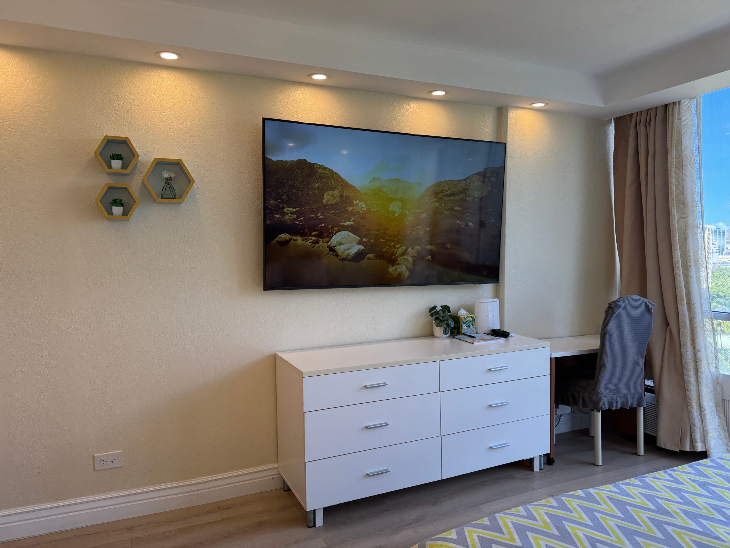 12*Waikiki Cozy Ocean View Condo Parking Available - Image 49