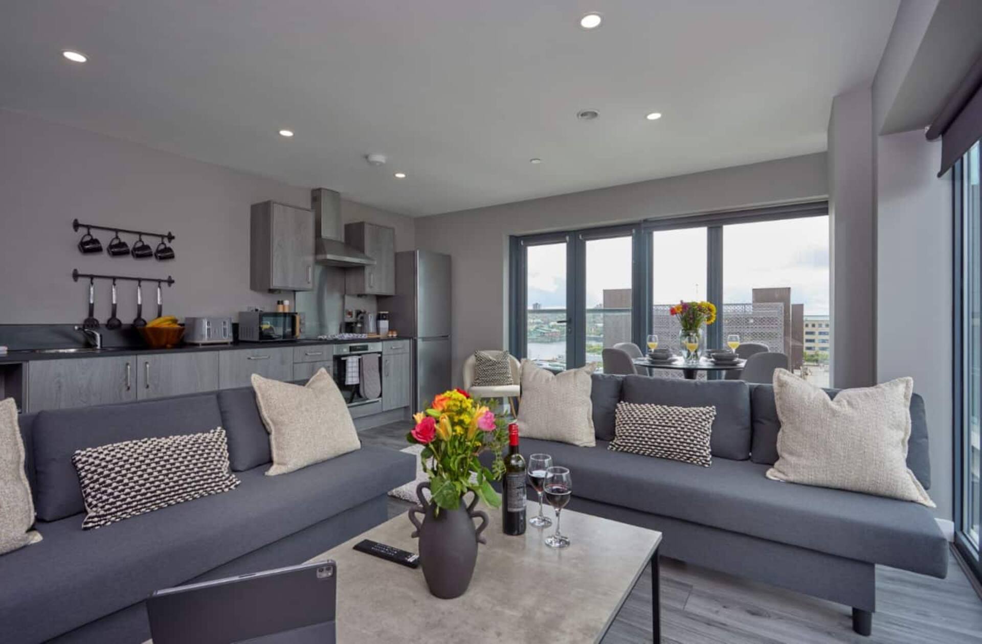 Quayside Apartment | Perfect for 8
