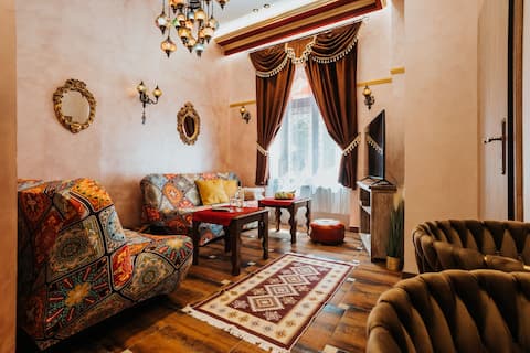 Top Airbnb: Shahrazad Apartment in Stare Miasto