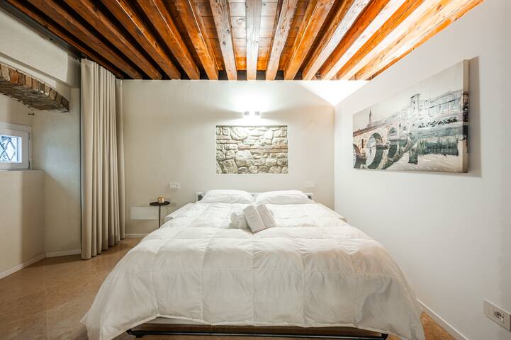 Stayinverona managed Airbnb listing 2
