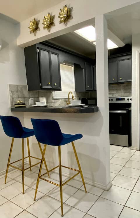 Top performing Airbnb: Stunning Studio, Rest-Relax-Repeat! in Brownsville