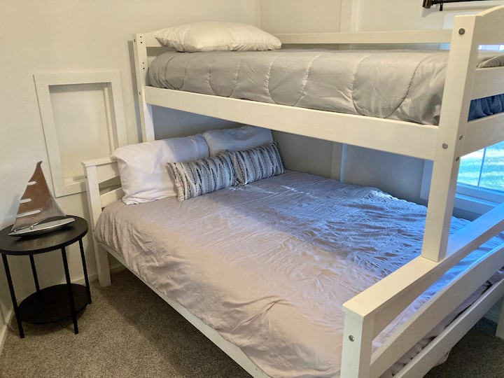 Ორსართულიანი ოთახი