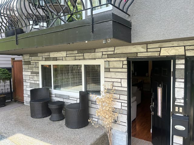 2BDR Suite in Kitsilano w/HDTV, 5 mins from Beach