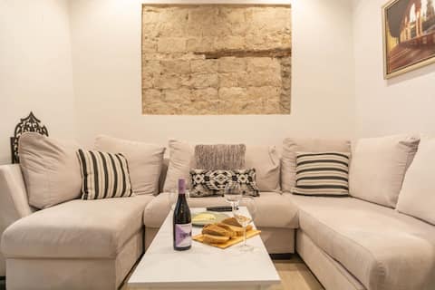 Successful Airbnb property: 5-Bedroom Gem in the Heart of Seville in Santa Cruz