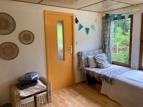 Leistungsstarkes Airbnb: Garden house on the Havel in Oberhavel