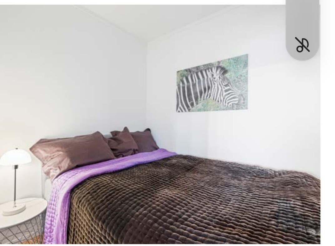 sleeping alcove with double bed