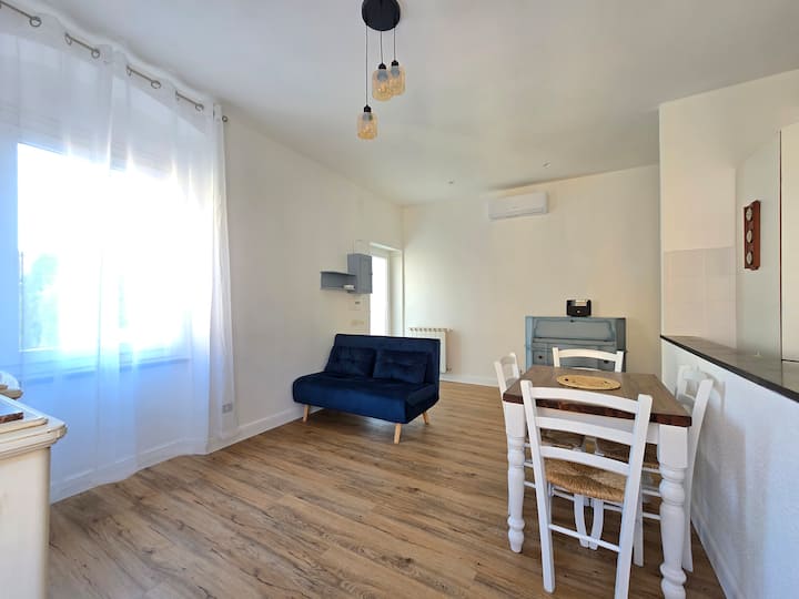 Casa Indipendente Con Terrazza - La Spezia