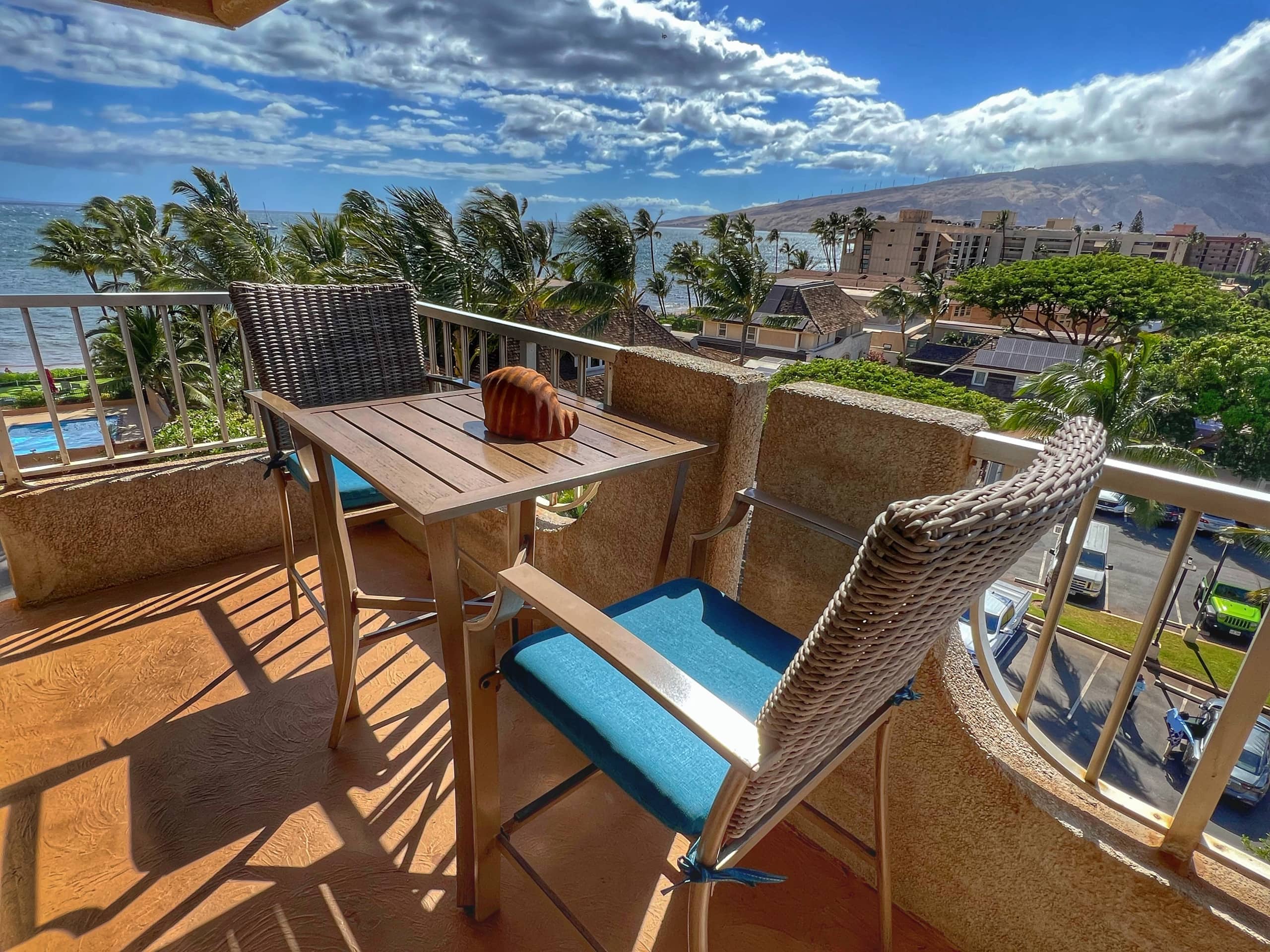 Condo in Kihei · ★4.89 · 1 bedroom · 2 beds · 2 baths - Image 12