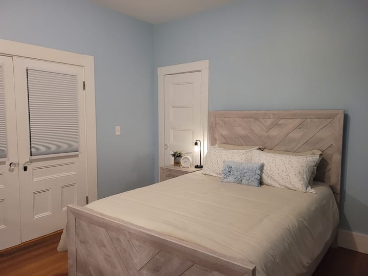 საძინებელი 1