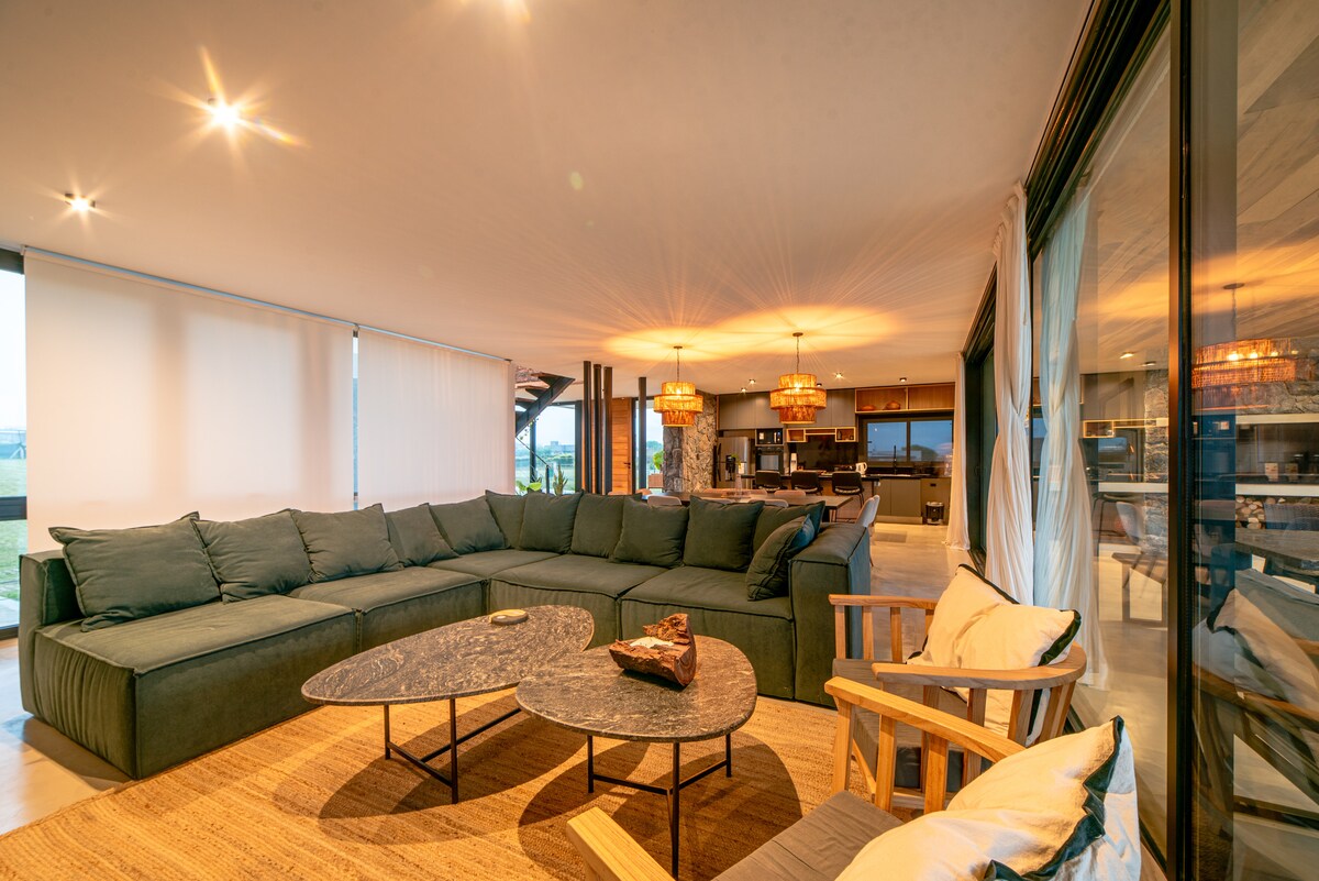 Top Airbnb: Mountain splendor, luxury between lake and mountains en Departamento Santa María