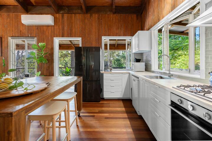 The Homestead Two Pet Friendly gallery image 4