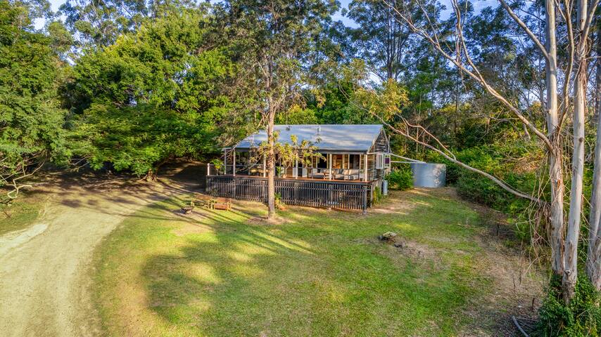 The Homestead Two Pet Friendly gallery image 2