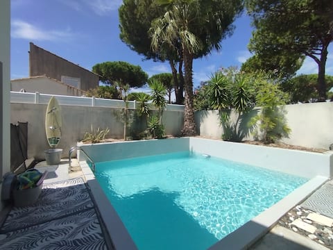 Beautiful Villa _ Air Conditioning & Pool_Next to Golf Course