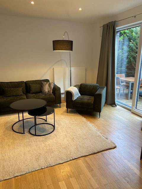 Top Airbnb: Modern, cozy retreat near the trade fair. in Laatzen