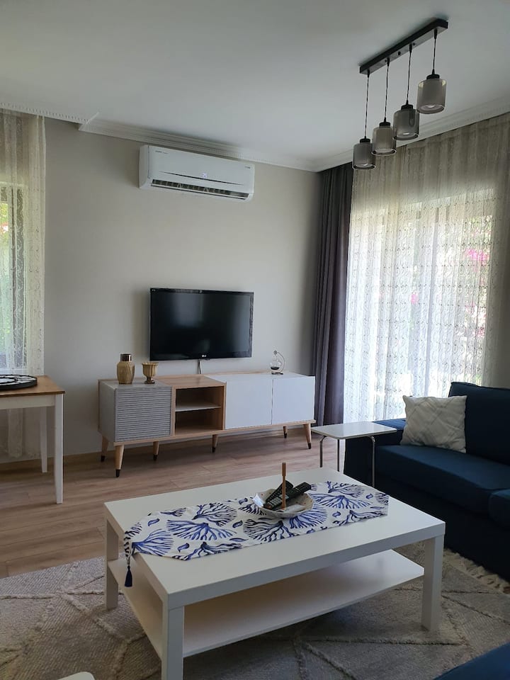 Alaçatı' Da Bahçeli Villa - Alaçatı