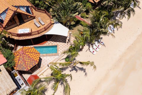 Beachfront Villa W/ Private Pool, Bang Por Beach.