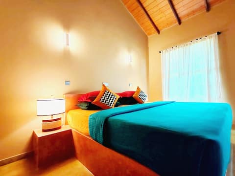 king & Queen Room with Lake View