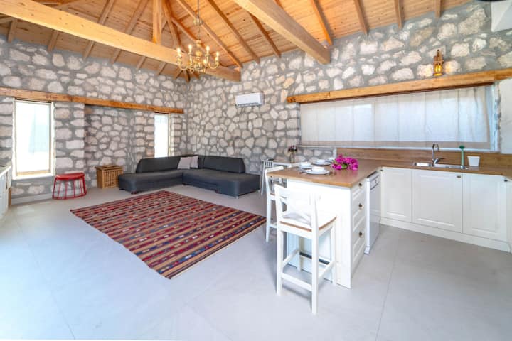 Muhteşem Beyaz Taş Villa - Fethiye