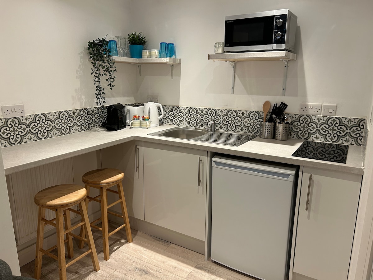 Top Airbnb: Brand New Guest Suite: Mapperley à Gedling