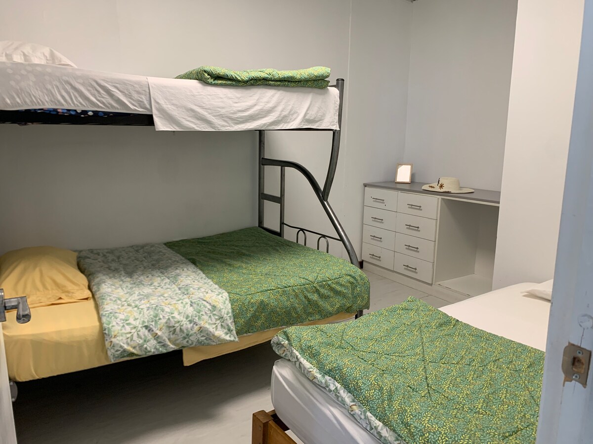 غرفة النوم 2