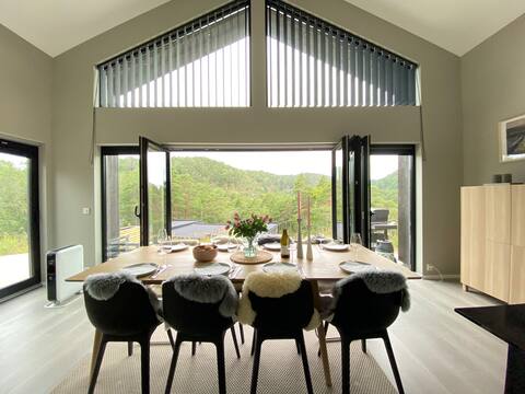 Modern cabin by Mandal, Wifi included