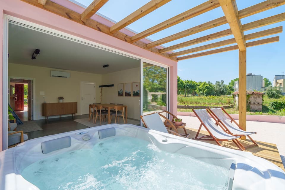 Top-earning Airbnb listing in Soure, 2 bedrooms