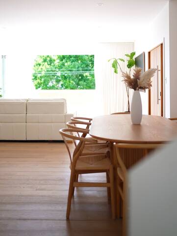 Family oasis- Northern Beaches gallery image 2