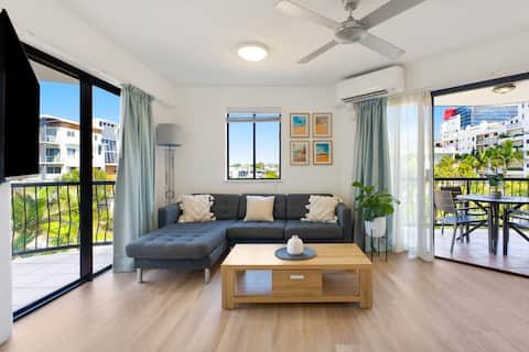 Popular Airbnb listing: Coastal Retreat in Mooloolaba - 2 Bedroom Unit in Mooloolaba