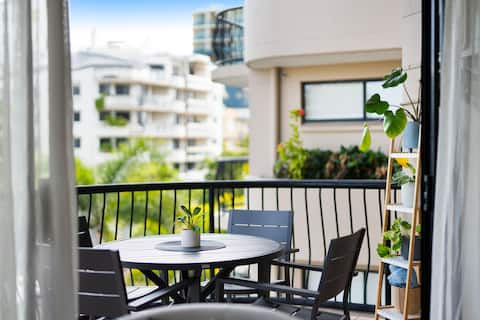 Coastal Retreat in Mooloolaba - 2 Bedroom Unit