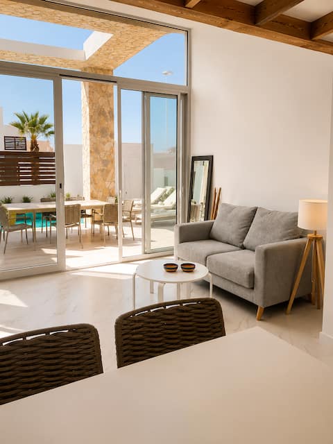 Top Airbnb: Luxury Villa with private pool en Torrevieja