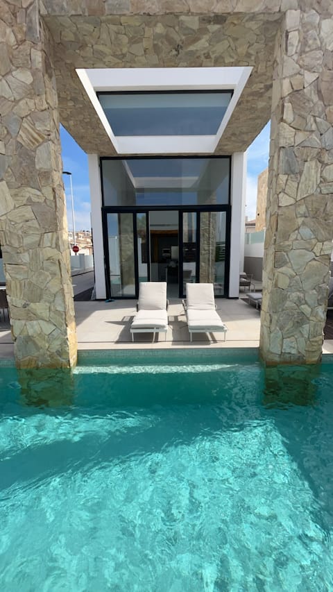 Luxury Villa with private pool