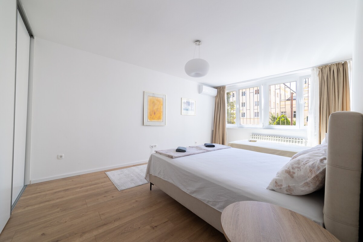 Old Town Vakat Modern 1-Bedroom Apartment