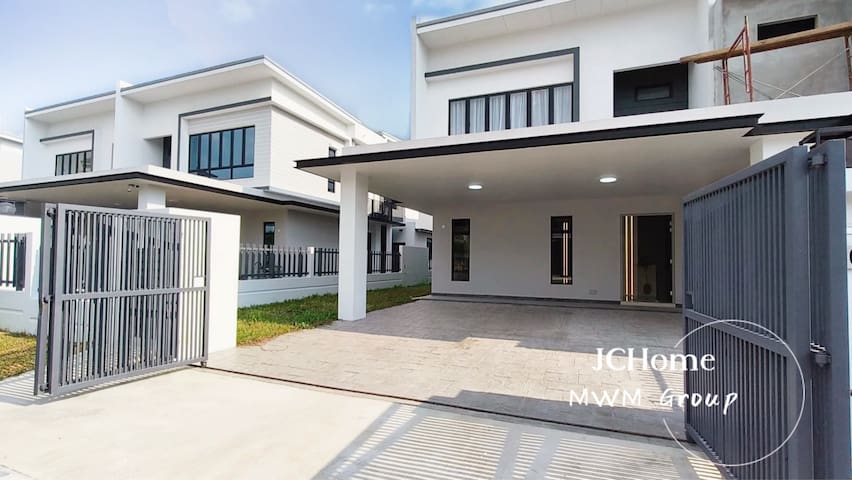 JC Home By MWM Group managed Airbnb listing 1