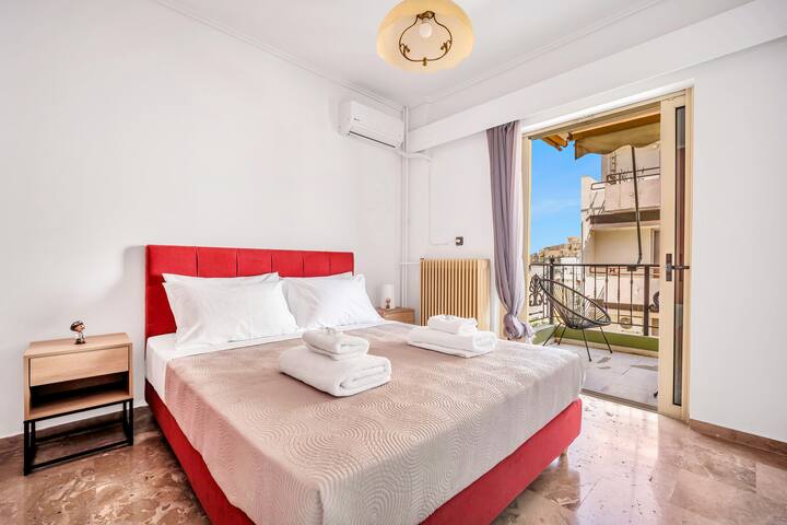 Sunny 3bd cozy flat spectacular Acropolis view gallery image 2