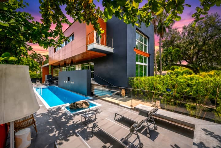 Villa Nova - Miami, FL