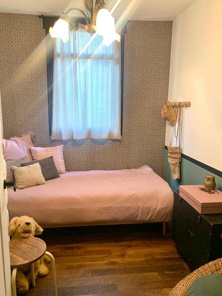 غرفة النوم 2