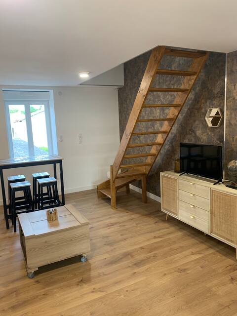 Beautiful refurbished F2 of 55 m2