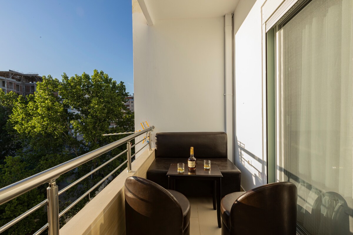 Listing 1178313383029792905