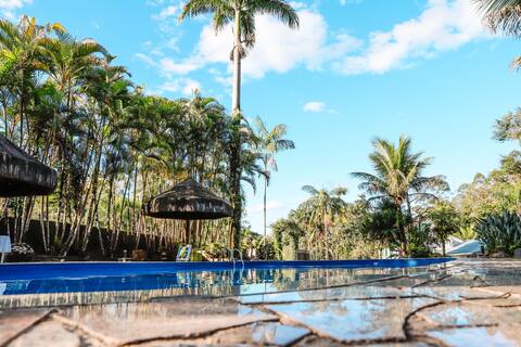 Chácara com piscina casa 3 qtos