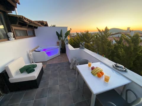 #The penthouse w/Private hydromasaz(near airport)