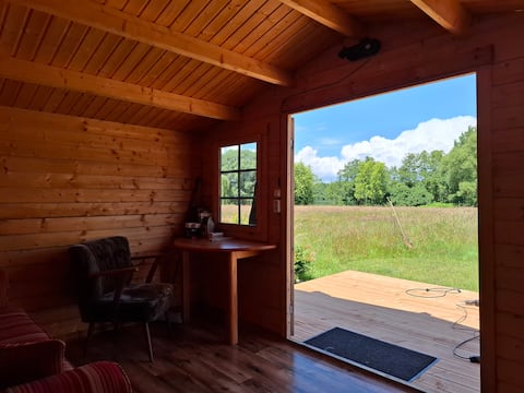 Erfolgreiche Airbnb-Immobilie: Blockhütte Campground Seeblick 1 in Mirow