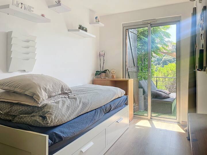 Spálňa 2 s rozkladacou posteľou IKEA 160 x 200 (80 x 2)  